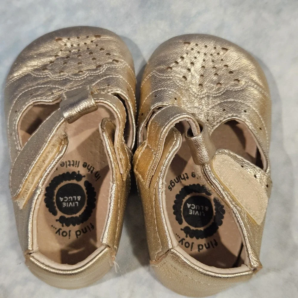 Livie‎ & Luca Gold Baby Girl Mary Jane Shoes Size 6-12M Metallic